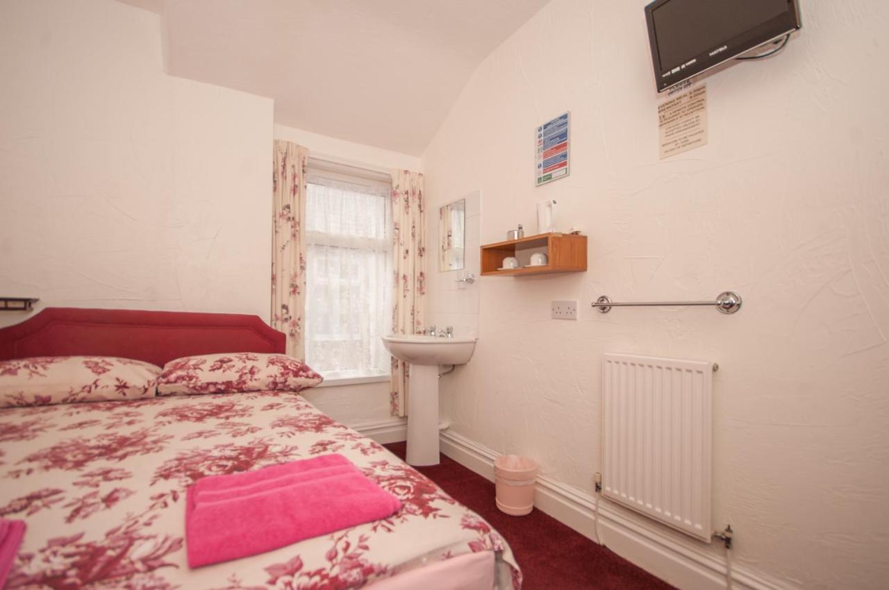 The Ferndale Hotel Blackpool Eksteriør bilde