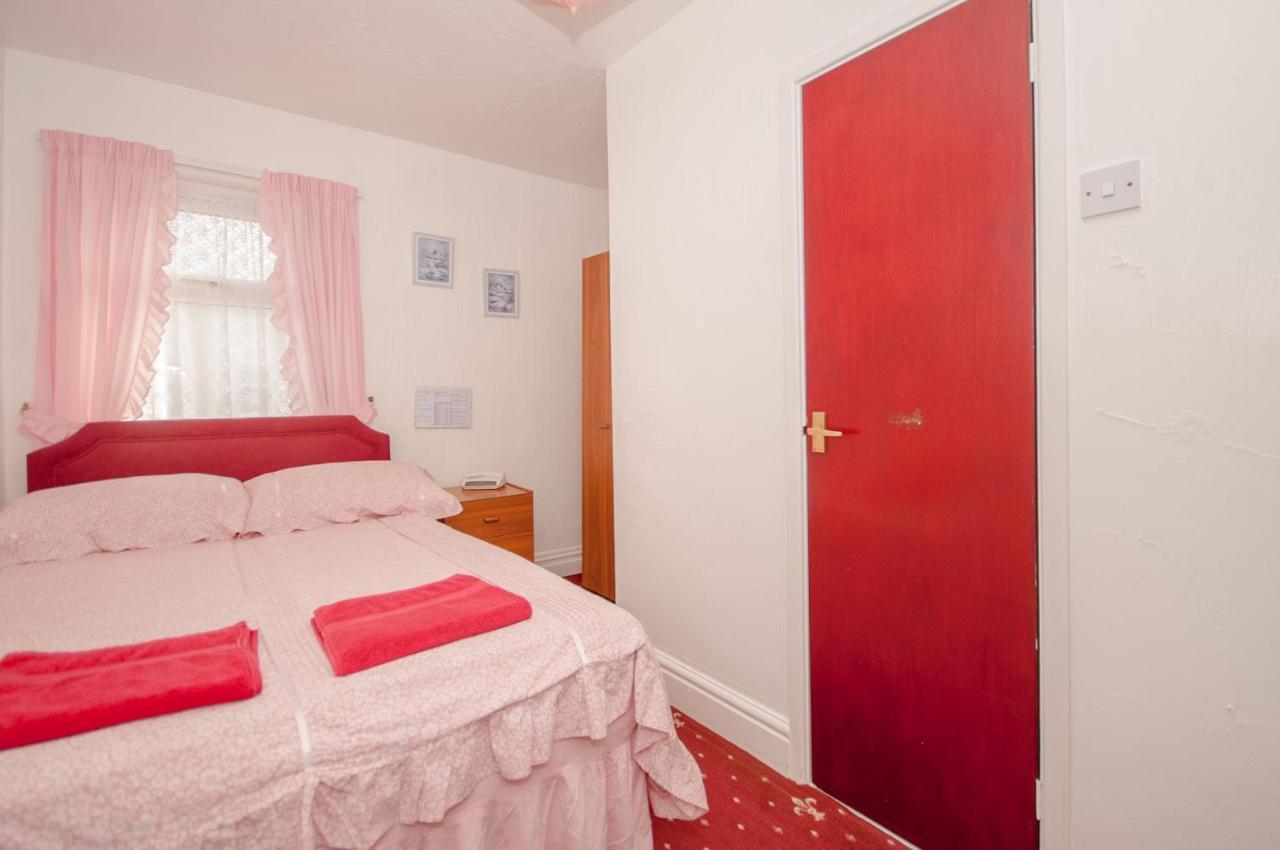 The Ferndale Hotel Blackpool Eksteriør bilde